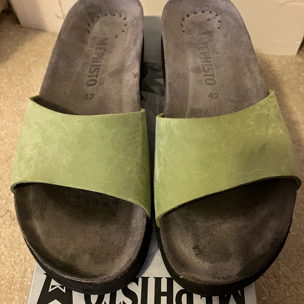 Mephisto brand Women’s size 11 excellent used condition